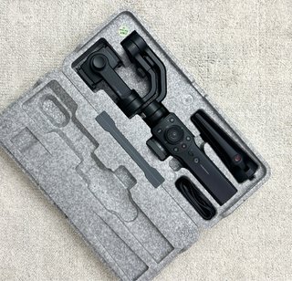 Estabilizador Gimbal Zhiyun Smooth 4