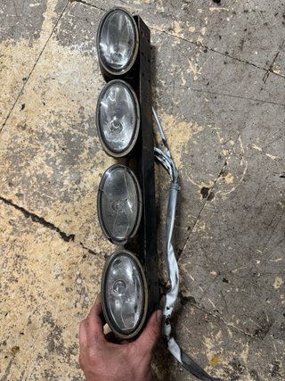 Tira de 3 faros largo alcance halógenos