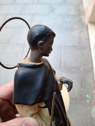 Figura San Martín de Porres, Yeso