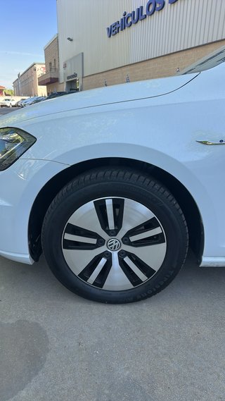 Volkswagen EGolf 2020 - 88% salud batería - 136cv