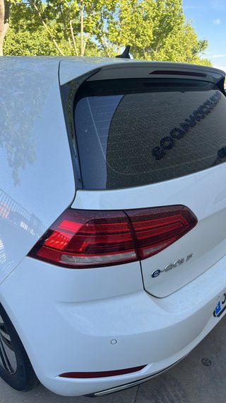 Volkswagen EGolf 2020 - 88% salud batería - 136cv