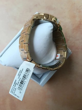 Reloj Guess Dorado