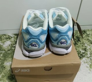 Asics Gel-NYC Cream Arctic Sky Talla 41.5 Nuevas
