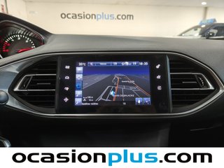 Peugeot 308 BlueHDi 100 Style 73 KW (100 CV)