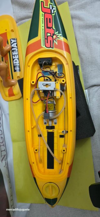 Lancha RC Kyosho Surf