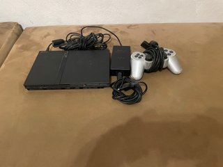 Consola PS2 Slim Sony Negra y Plateada