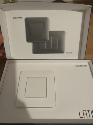 Interruptor de luz blanco