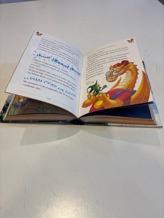 La Isla de los Dragones del Reino de la Fantasí...