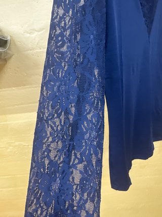 Maglia donna blu con pizzo scollo V elegante nuova
