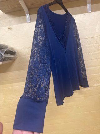 Maglia donna blu con pizzo scollo V elegante nuova