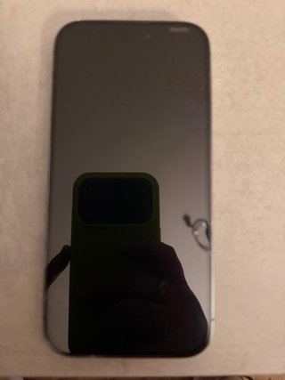 iPhone 14 Pro viola scuro