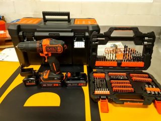 Taladro percutor Black+Decker 18v