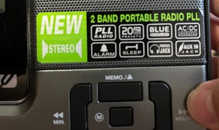 Radio Portátil Muse 2 Bandas PLL AC/Pilas