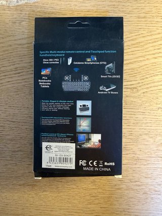 Mini teclado inalámbrico con touchpad y luz LED