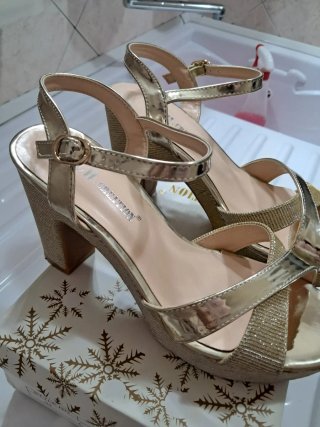 Sandali donna oro tacco brillantinato 39