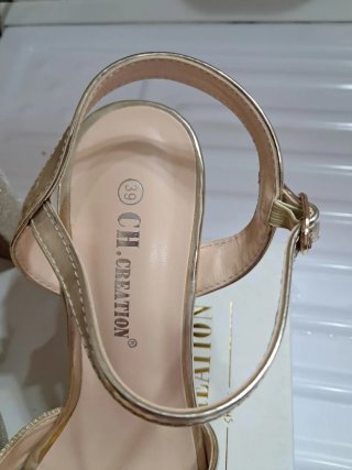 Sandali donna oro tacco brillantinato 39