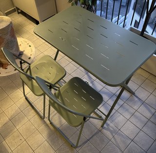 Tavolo e 4 sedie da esterno grigio/verde