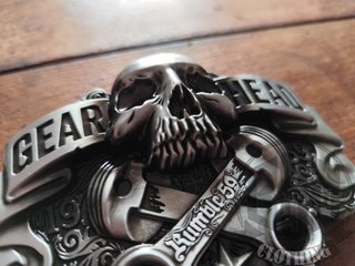 Fibbia Gear Head Teschio e Pistoni