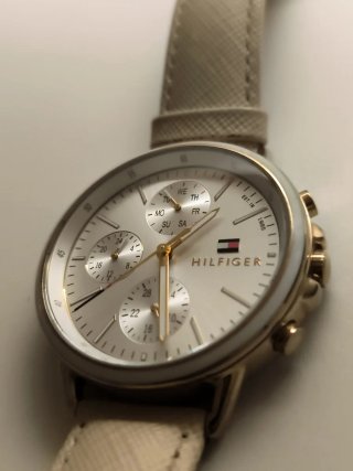 Reloj Tommy Hilfiger Beige/Dorado