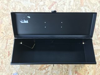 Caja de herramientas John Deere