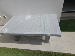 Mesa auxiliar elevable 143x80 cm gris