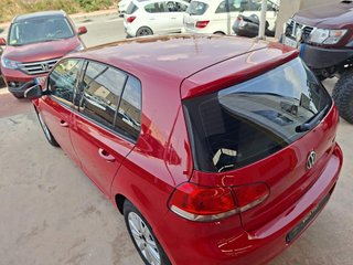 Volkswagen Golf VI 1.6 TDI DPF Advance