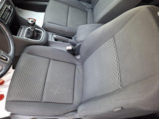 Volkswagen Golf VI 1.6 TDI DPF Advance