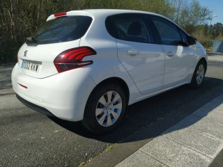 Peugeot 208 2018