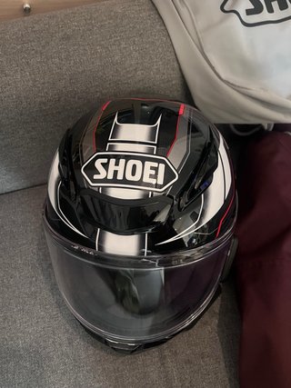 Chaqueta Moto Mujer y Casco Shoei