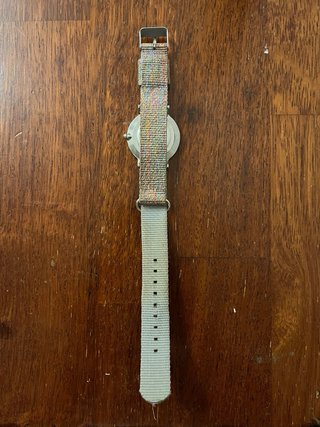 Reloj Daniel Wellington Multicolor y Plateado