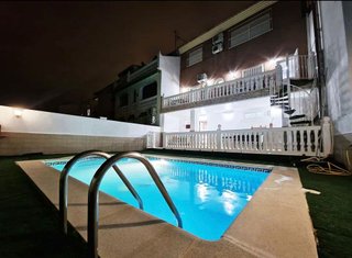 Chalet en alquiler en Puerto de la Torre - Atabal en Málaga
