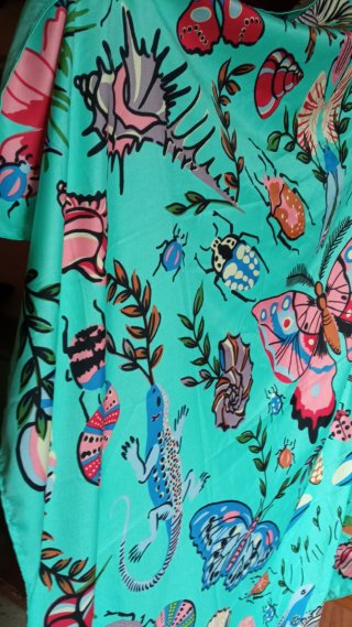 Pañuelo estampado grande