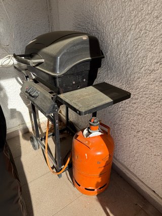 Barbacoa de gas con bombona