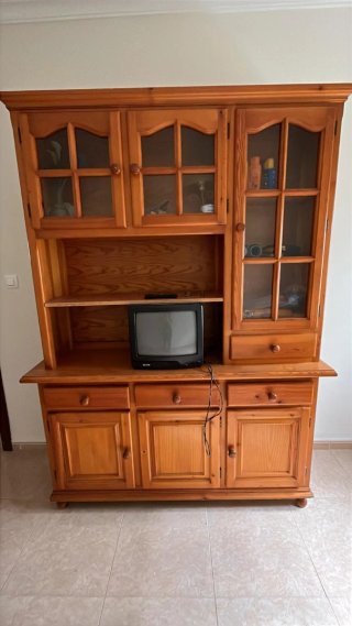 Mueble provenzal madera y cristal