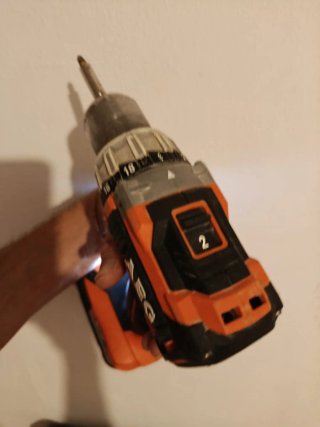 Taladro y Atornillador AEG 18V