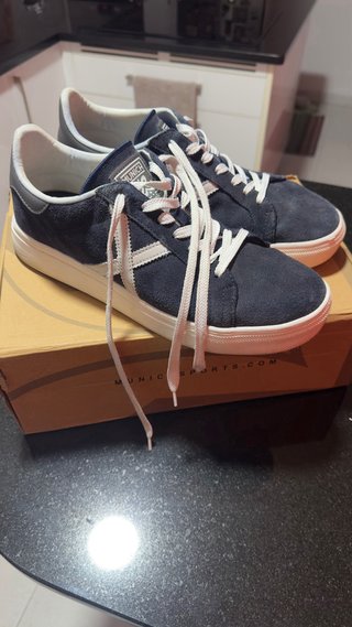 Zapatillas Munich Azul y Blanco