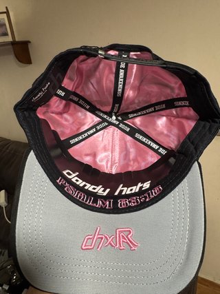 Gorra Dandy Hats Negra y Rosa