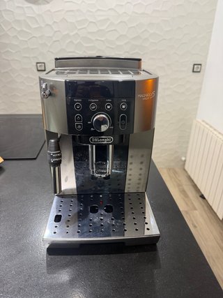Cafetera DeLonghi Magnifica S Smart