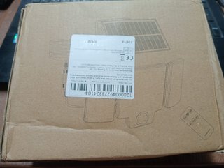 Luminária Solar 234 LEDs c/ Sensor e Comando