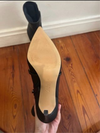 Botines Zara Tacón Cadena Dorada