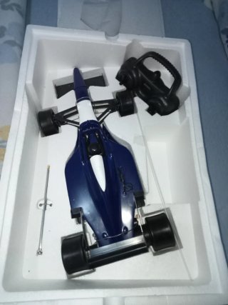 Coche radiocontrol Williams Renault FW-19 1:10