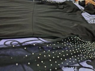 Vestido negro con pedrería
