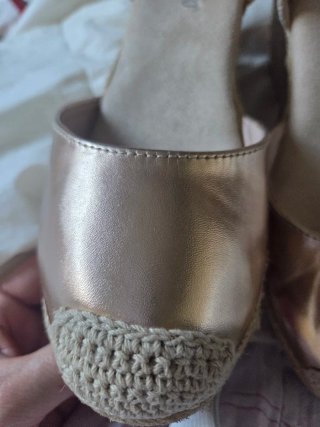 Sandalias Esparto Tulipano Doradas