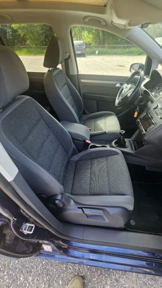 Volkswagen Touran 2012