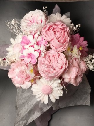 Ramos de Flores Eternas Hechos a Mano