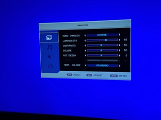 Monitor LED Akai 25 pollici