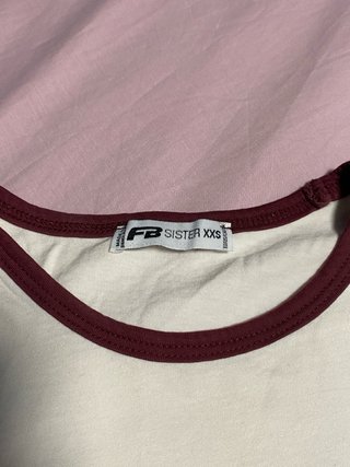 Top blanco de manga corta mujer