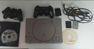 PlayStation 1 (PS1) grigia
