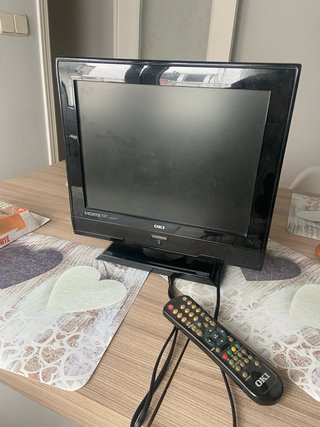 TV OKI pequeña con TDT