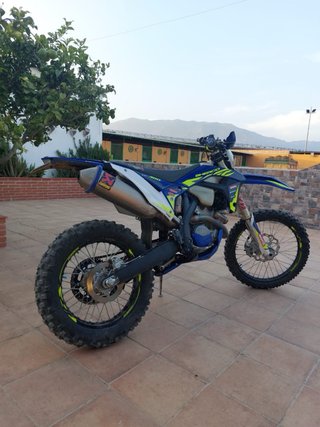 Sherco 300 SEF Enduro Moto  Azul/Amarillo